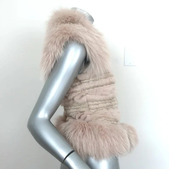 Christian Dior Fur Vest with Scalloped Suede Trim Blush Size US 4 - Picture 4 of 7